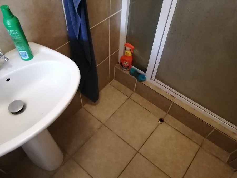 2 Bedroom Property for Sale in Vredenhof Sh Free State